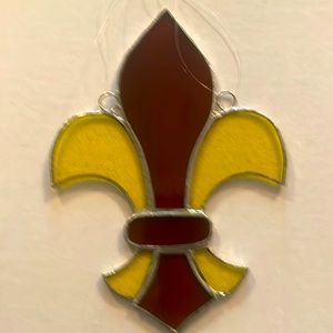 Hand crafted Stained Glass Fleur de Leis